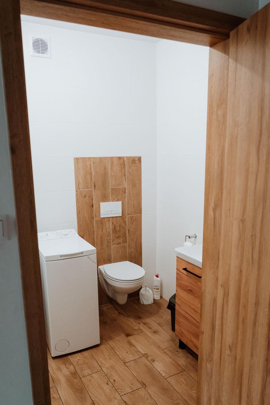 Noclegi Przy Stacji Nowy Dwór Mazowiecki Exteriér fotografie